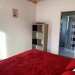 Abelhas Chalet *